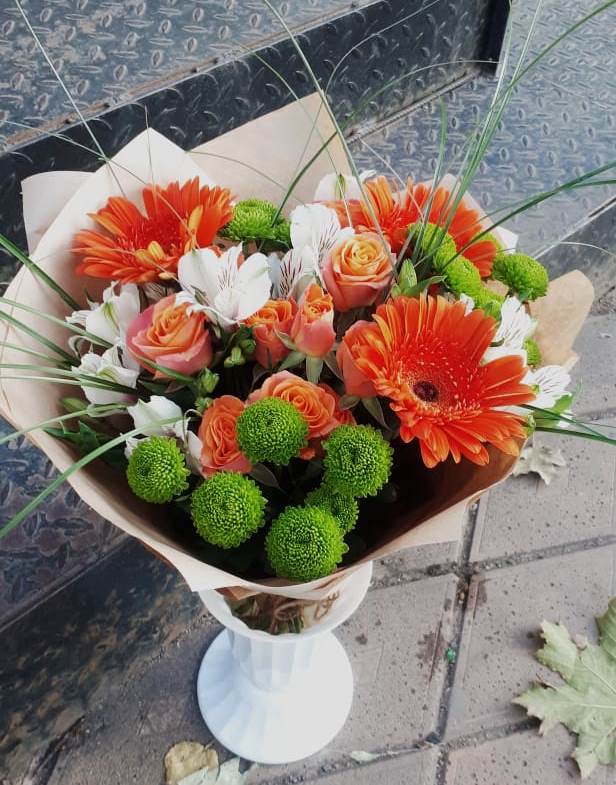 Букет цветов из: Герберы, Хризантемы, Альстромерии и Розы в Мулино