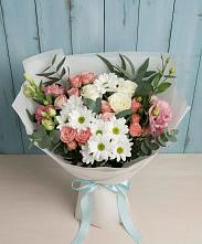 Букет цветов из:  Розы, Лизиантусы и Хризантемы в Мулино