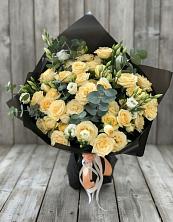 Букет цветов из:  Розы и Лизиантусы в Мулино