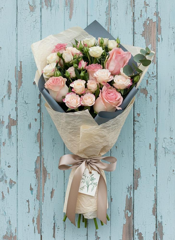 Букет цветов из: Розы в Мулино