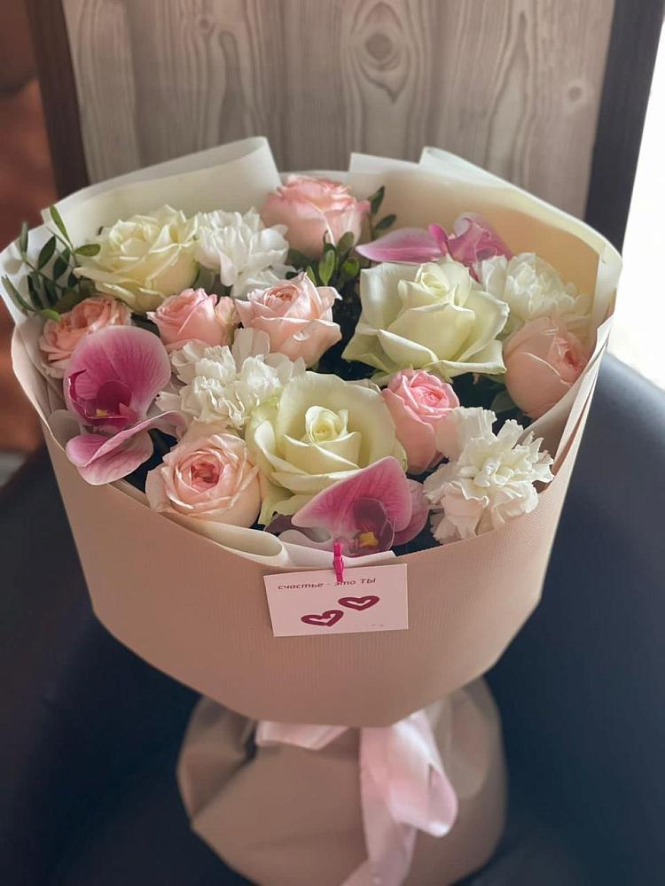 Букет цветов из: Орхидеи, Розы и Гвоздики в Мулино