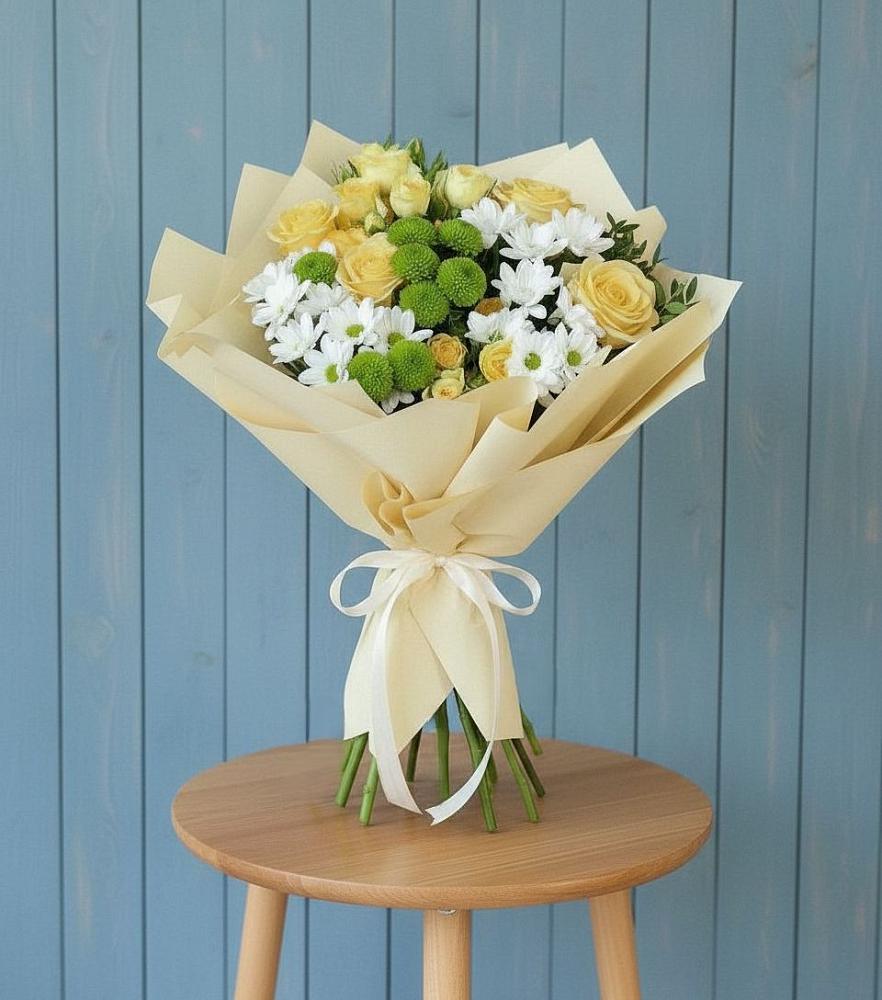 Букет цветов из: Хризантемы и Розы в Мулино