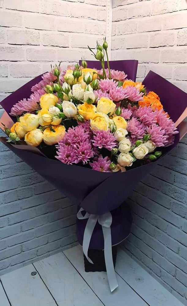 Букет цветов из: Хризантемы и Розы в Мулино