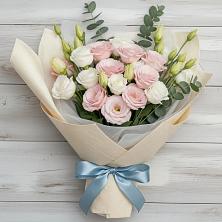 Букет цветов из:  Лизиантусы в Мулино