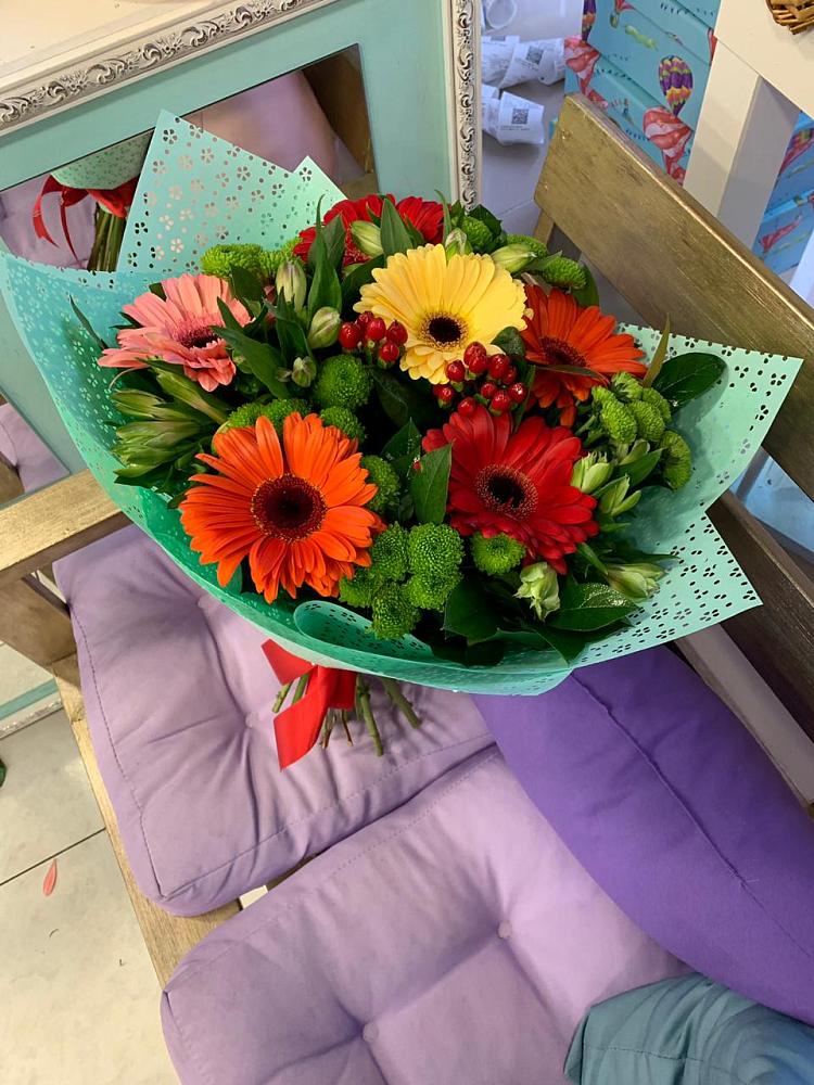 Букет цветов из: Герберы, Хризантемы и Альстромерии в Мулино