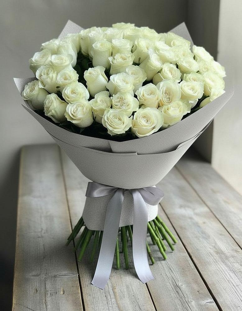 Букет 35 Белых роз в Мулино