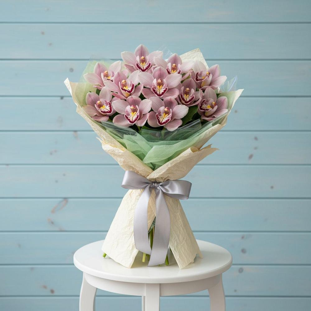 Букет цветов из: Орхидеи и Розы в Мулино