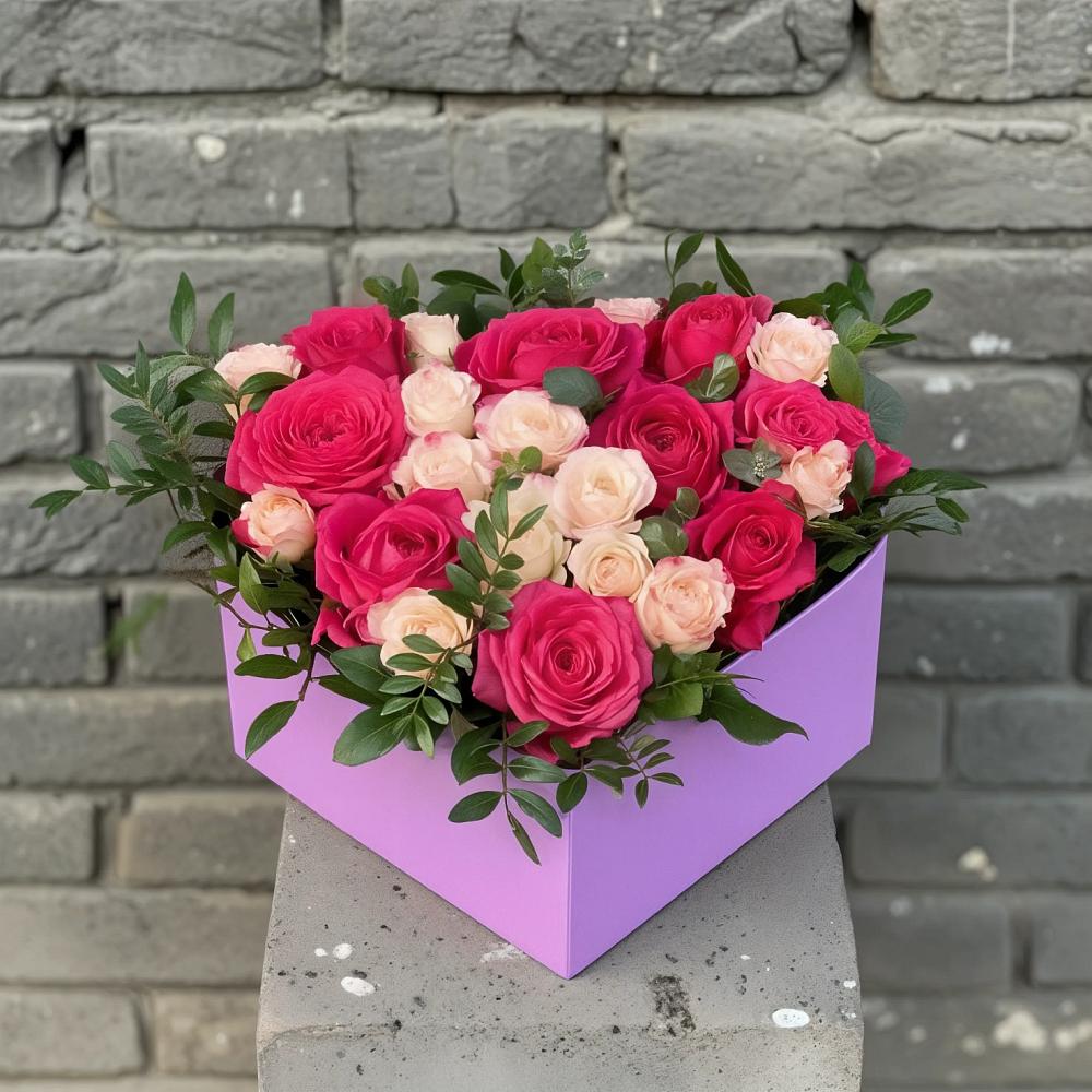 Цветочная композиция из Розы в коробке в Мулино