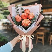 Букет цветов из:  Розы в Мулино