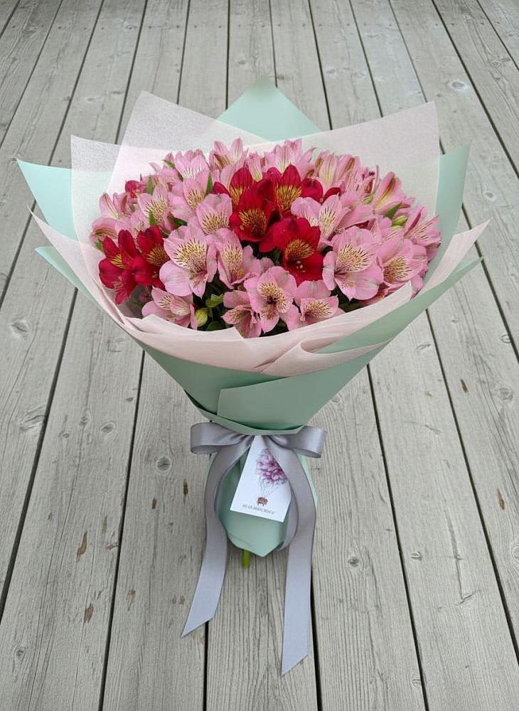 Букет цветов из: Альстромерии в Мулино