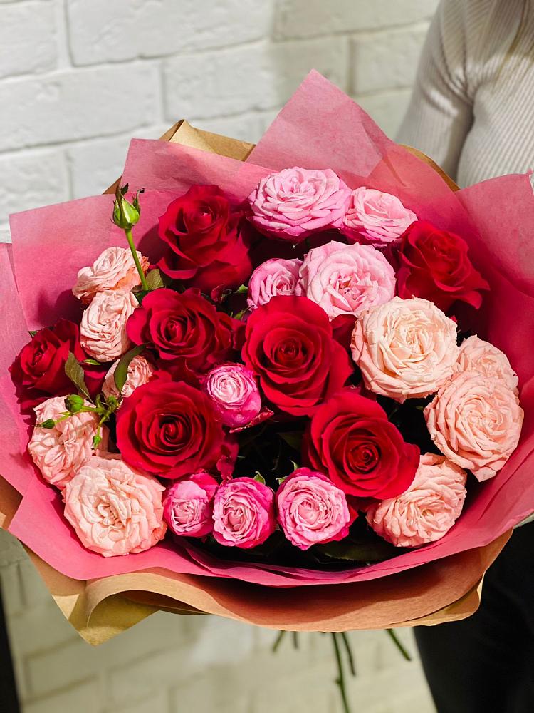 Букет цветов из: Розы в Мулино