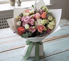 Букет цветов из:  Розы, Лизиантусы и Гвоздики в Мулино