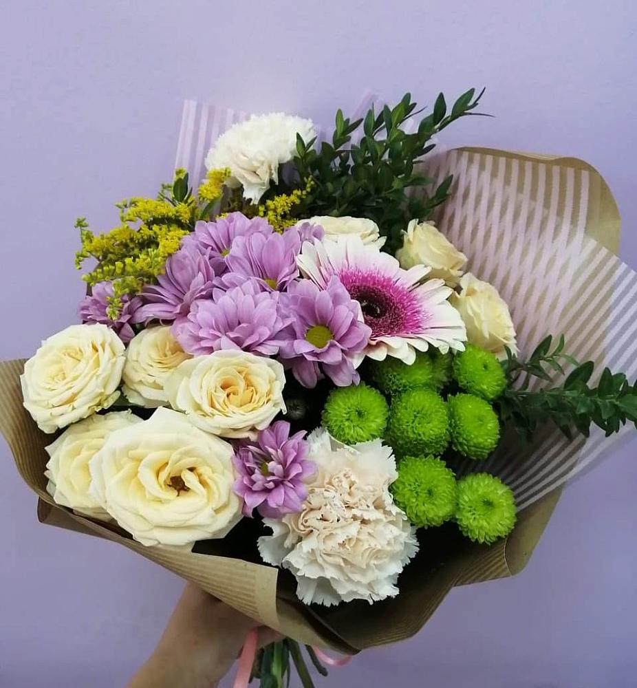 Букет цветов из: Хризантемы, Розы, Гвоздики и Герберы в Мулино