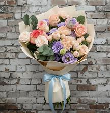 Букет цветов из:  Розы, Лизиантусы и Гвоздики в Мулино